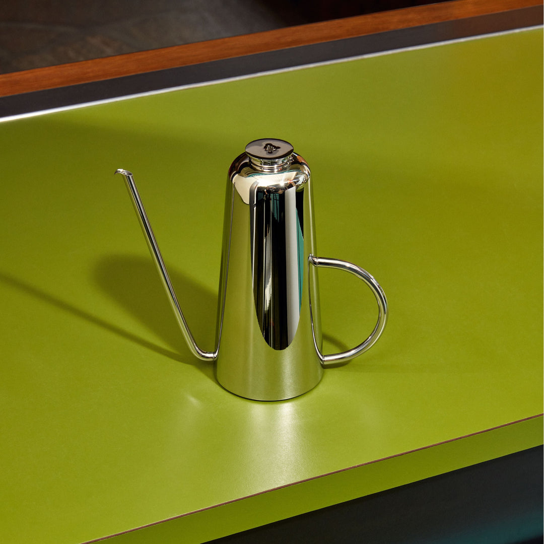 Dripless Oil Can