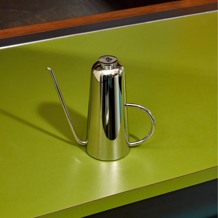 Dripless Oil Can
