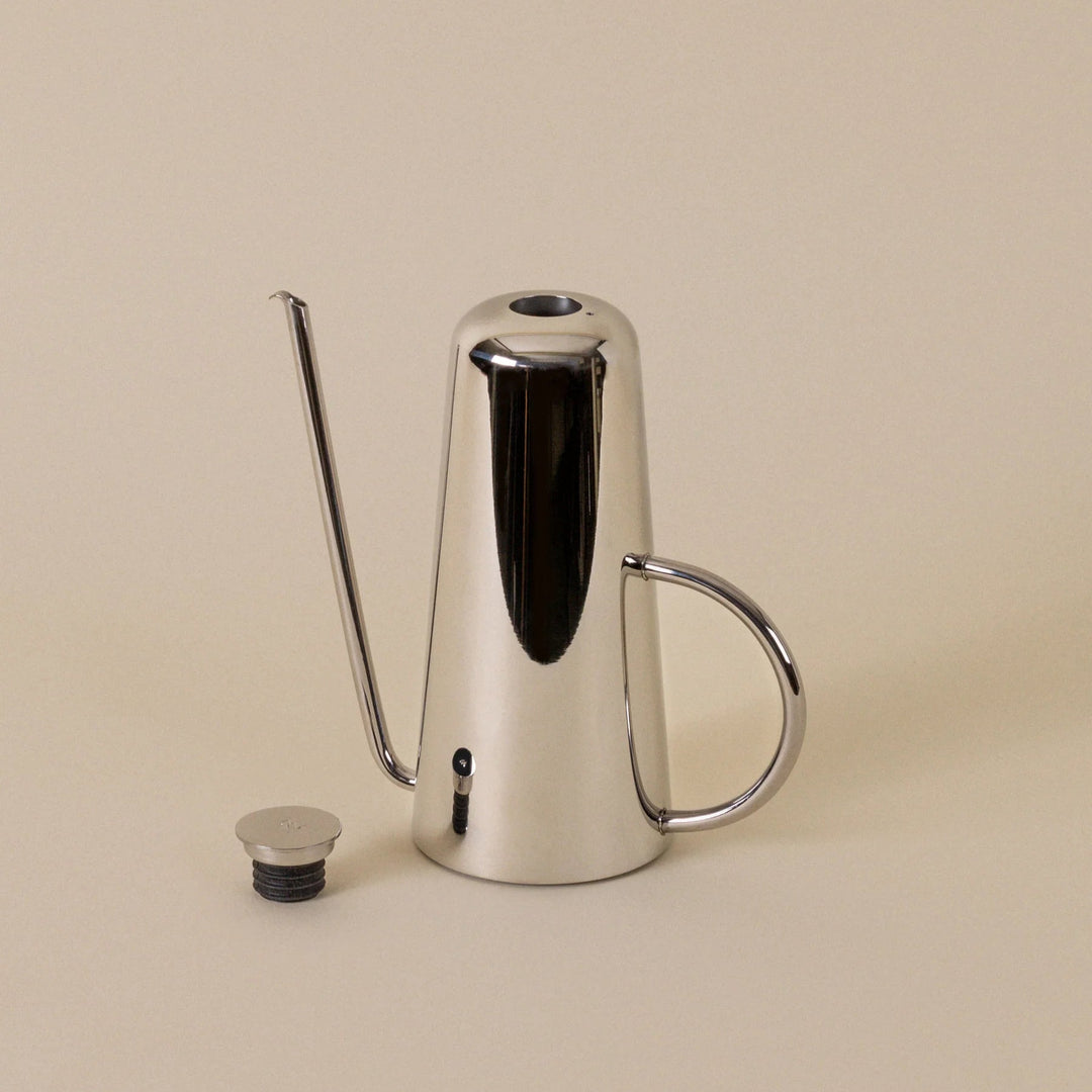 Dripless Oil Can