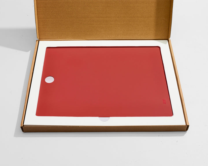 The Magnetic Clipboard - Red