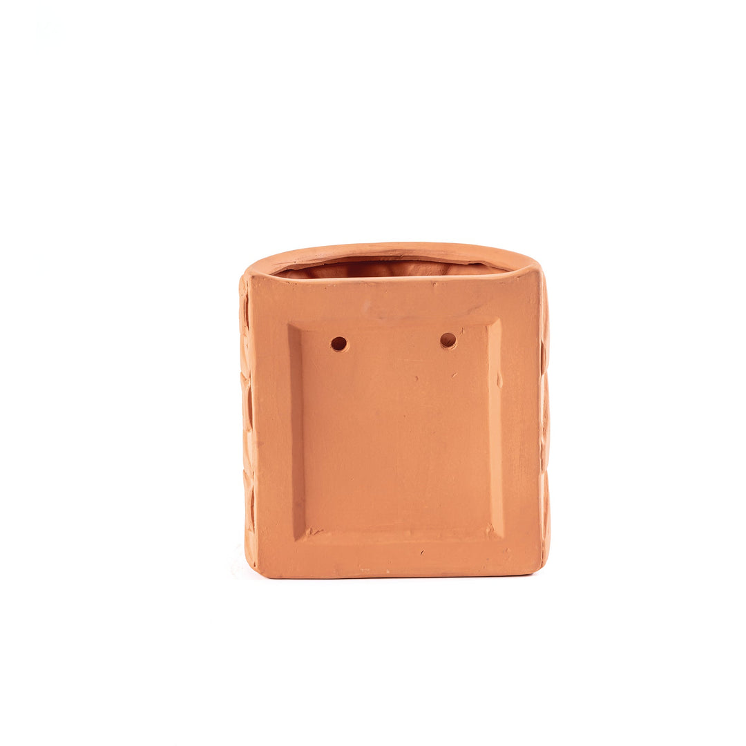 Seletti Magna Graecia Terracotta Wall Vase Onde, flat back panel with two hanging holes