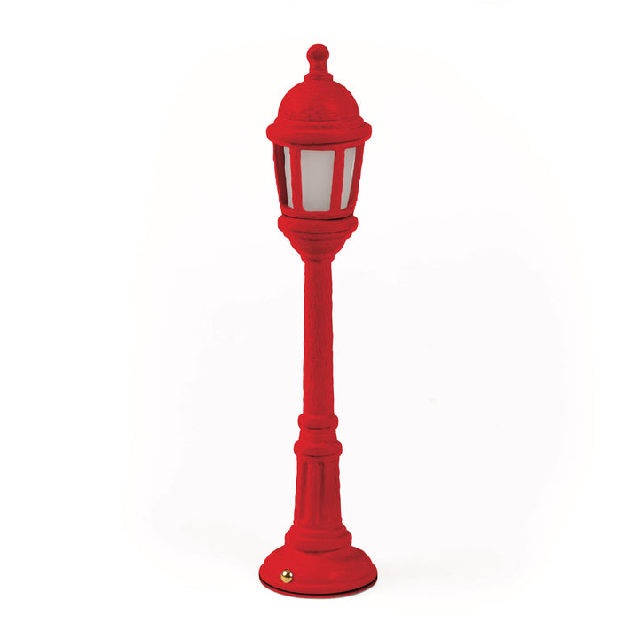 Street Lamp Dining Red