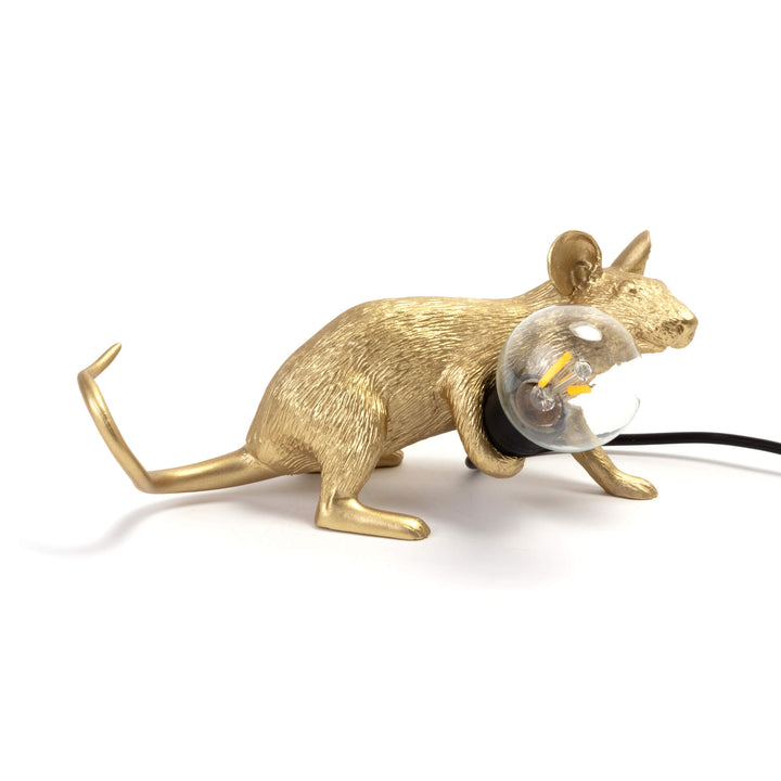 Seletti Mouse Lamp Lop Lying Down Gold, three-quarter view of the gold mouse with its tail curled up