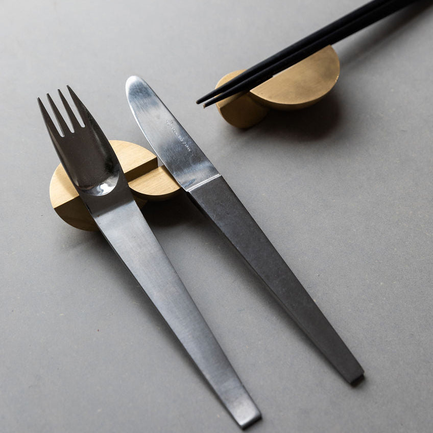 Kaolin Brass Utensil Holder