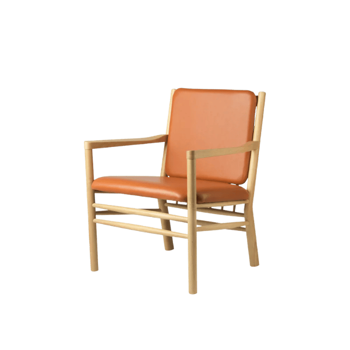 FDB Møbler J147 Armchair, Nature Lacquered Oak/Cognac Leather