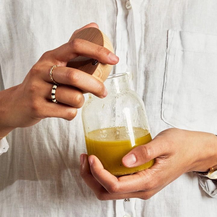 Totter Salad Dressing Shaker