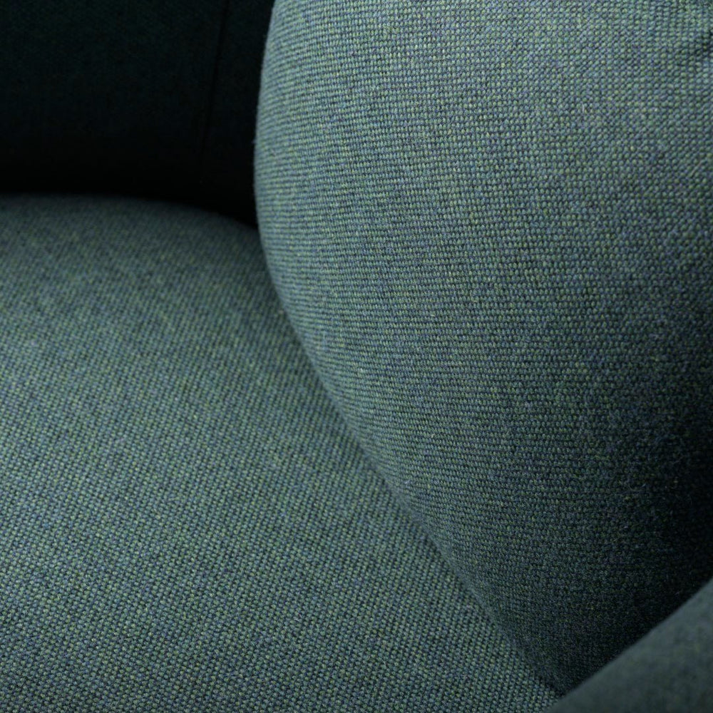 FDB Møbler L35 Gesja Wing Chair, Solid Nature Lacquered Oak/Green