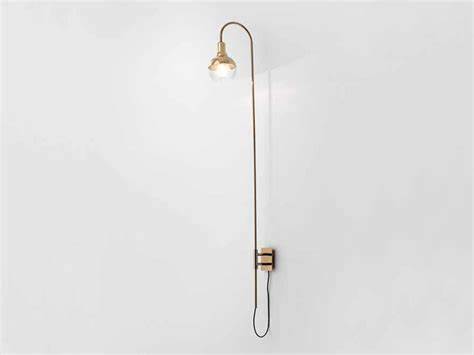 Helmet Curve Wall Lamp