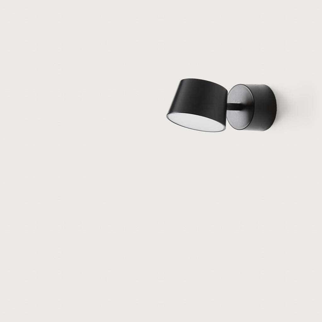 Nera Wall Lamp