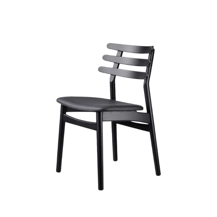 FDB Møbler J48 Chair, Nature Lacquered Oak/Black Leather