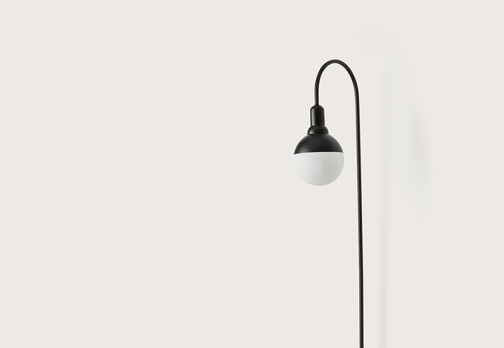 Helmet Curve Wall Lamp