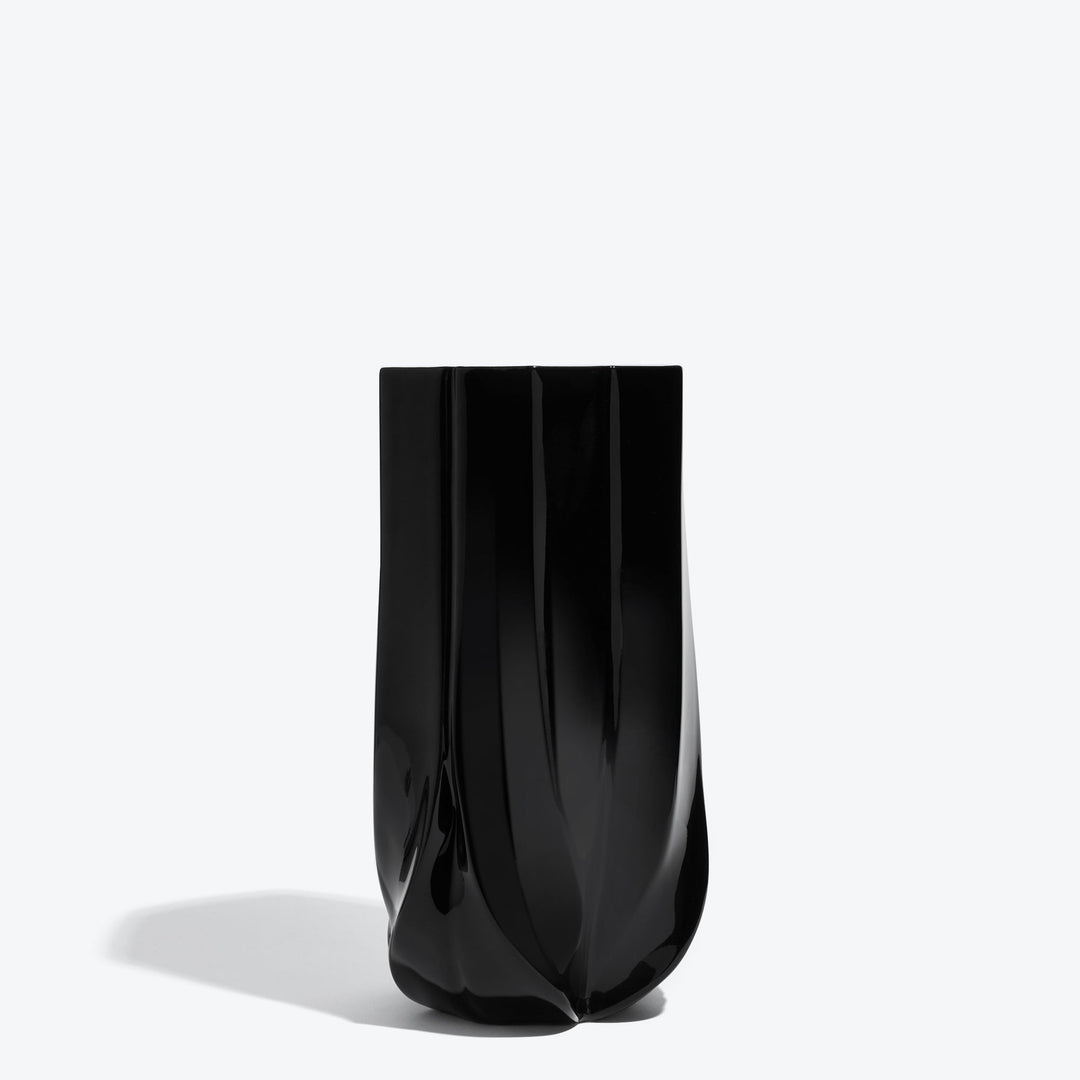 Braid Vase — Wide black porcelain vase, three-quarter view on a white background