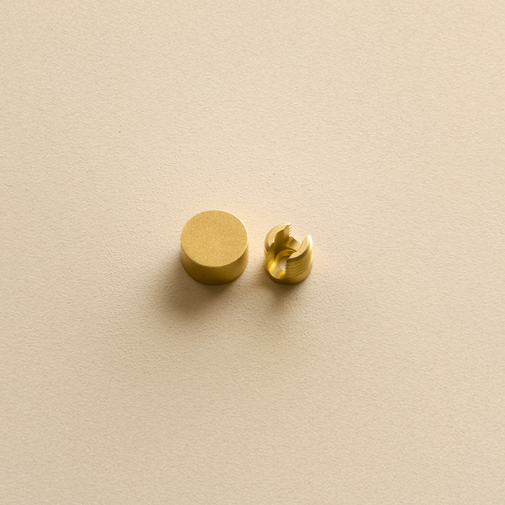 Voronoi I Plug-In Pendant in Brass