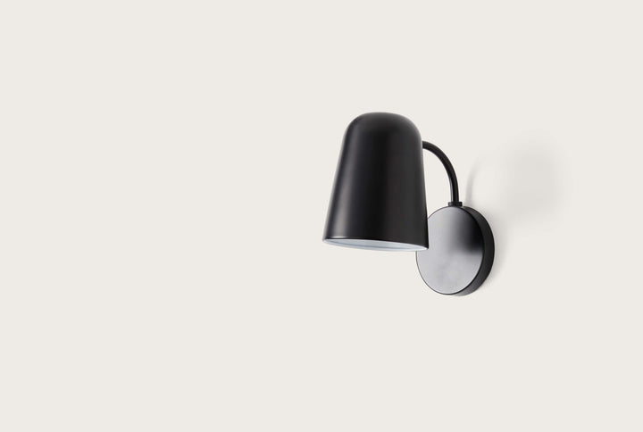 Dobi Wall Lamp