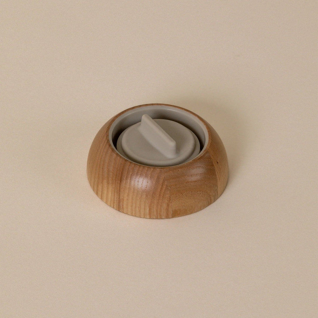 Totter Salad Dressing Shaker