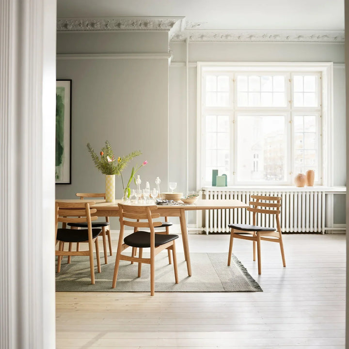 FDB Møbler J48 Chair, Nature Lacquered Oak/Black Leather