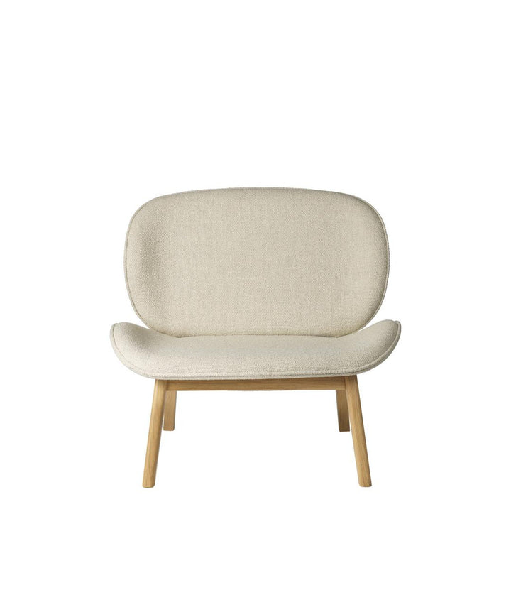 FDB Møbler L32 Suru Lounge Chair, Nature Lacquered Oak/Light Beige
