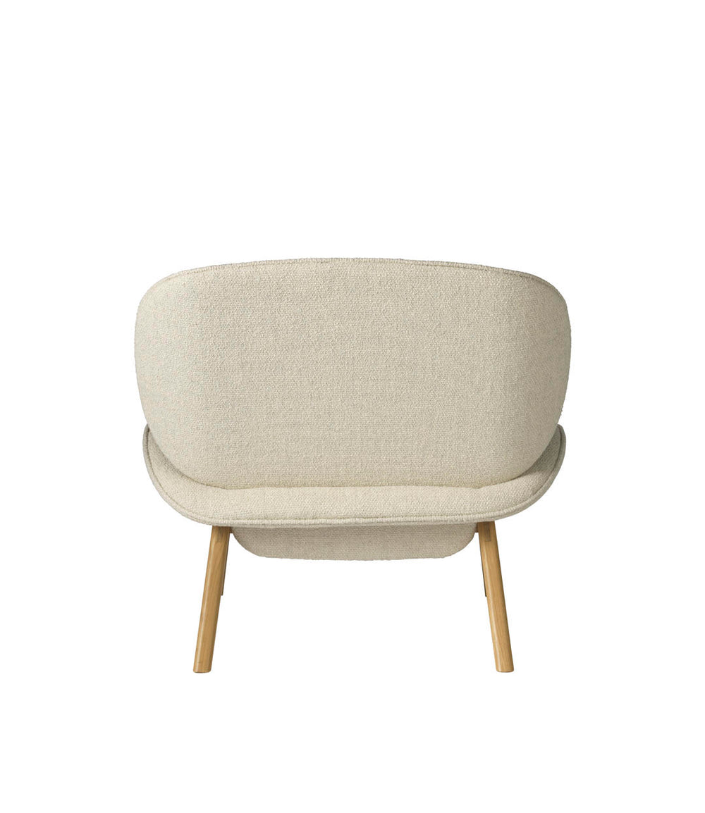 FDB Møbler L32 Suru Lounge Chair, Nature Lacquered Oak/Light Beige