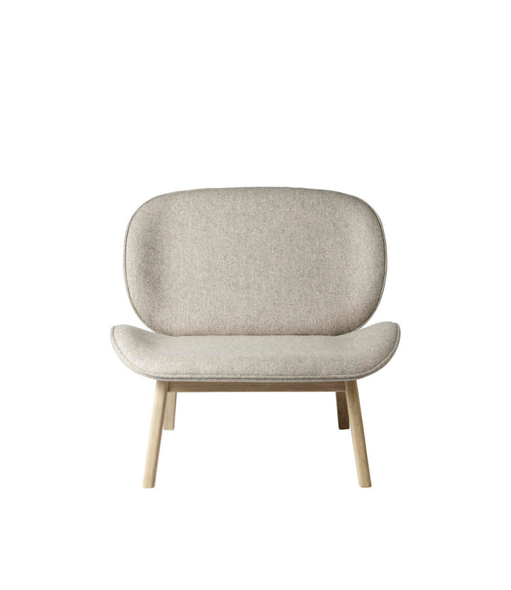 FDB Møbler L32 Suru Lounge Chair, Nature Lacquered Oak/Dark Beige