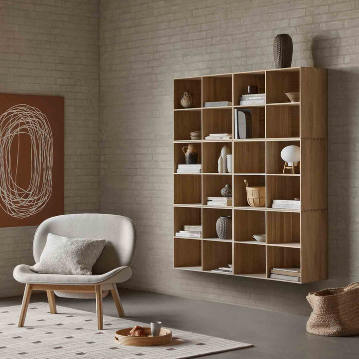 FDB Møbler L32 Suru Lounge Chair, Nature Lacquered Oak/Dark Beige