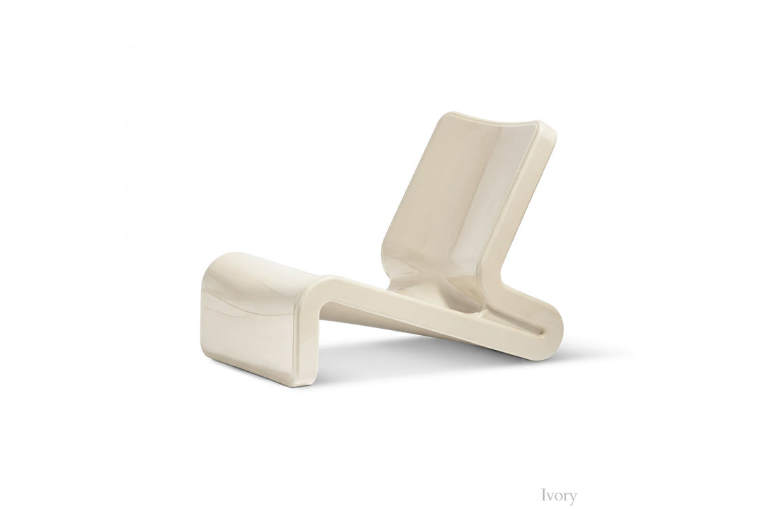 Line Lounge Chair