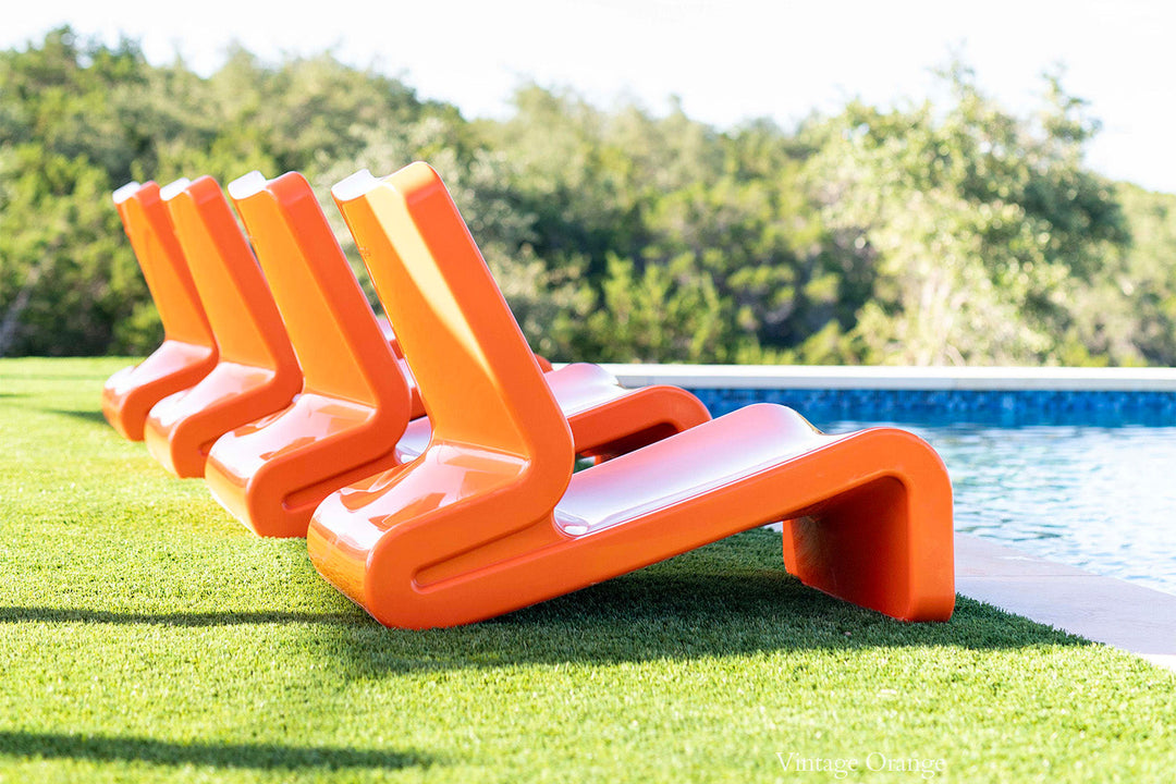 Line Lounge Chair