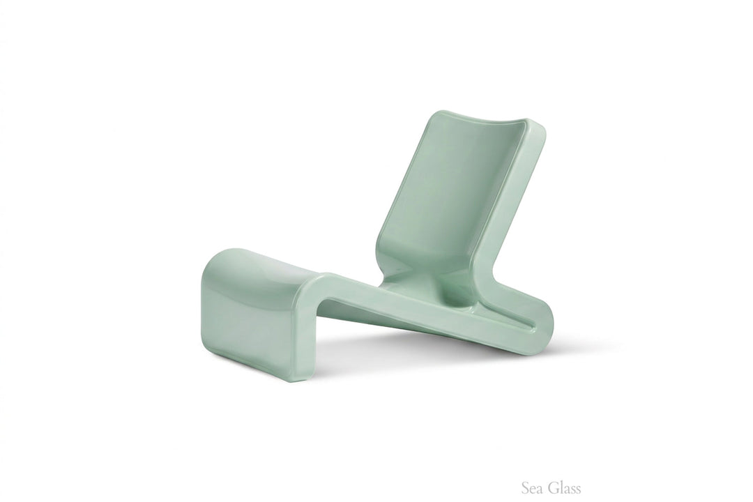 Line Lounge Chair