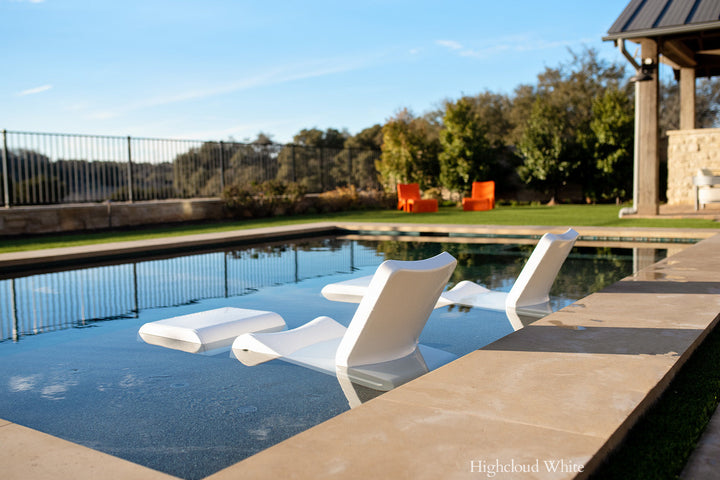 Line Lounge Chair