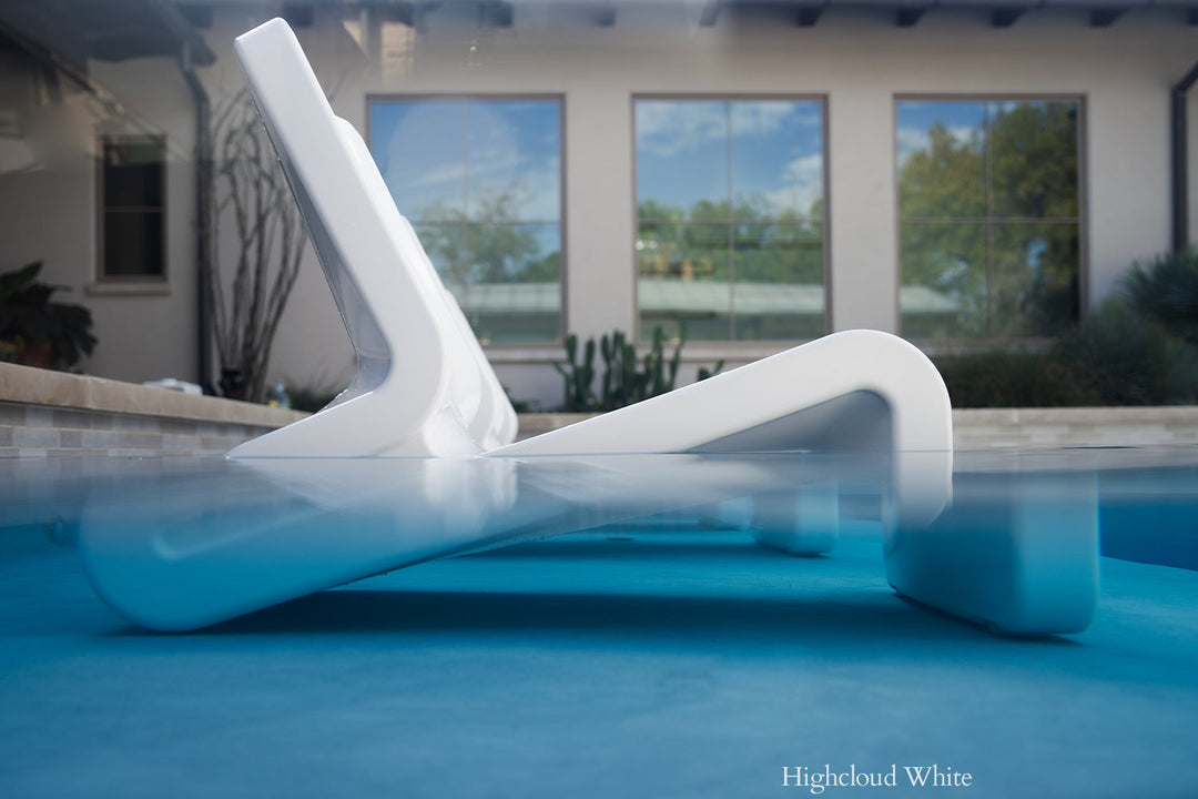 Line Lounge Chair