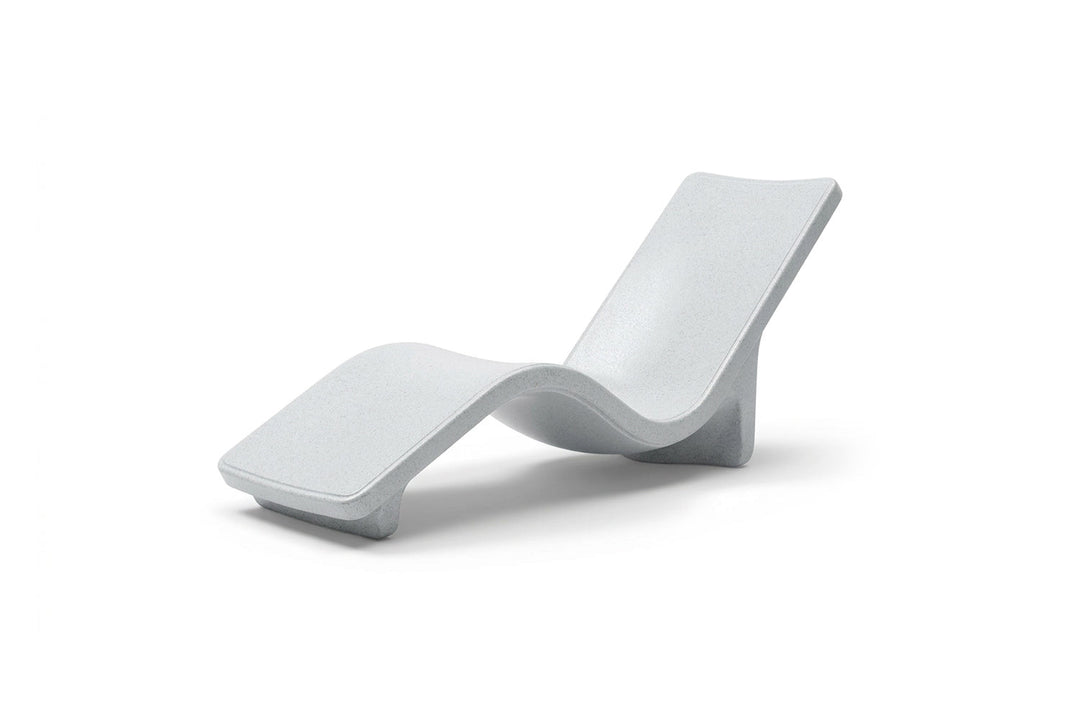 Line Chaise Lounge