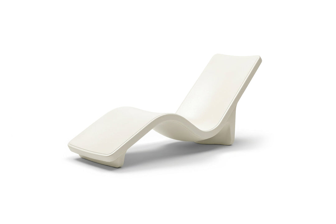 Line Chaise Lounge