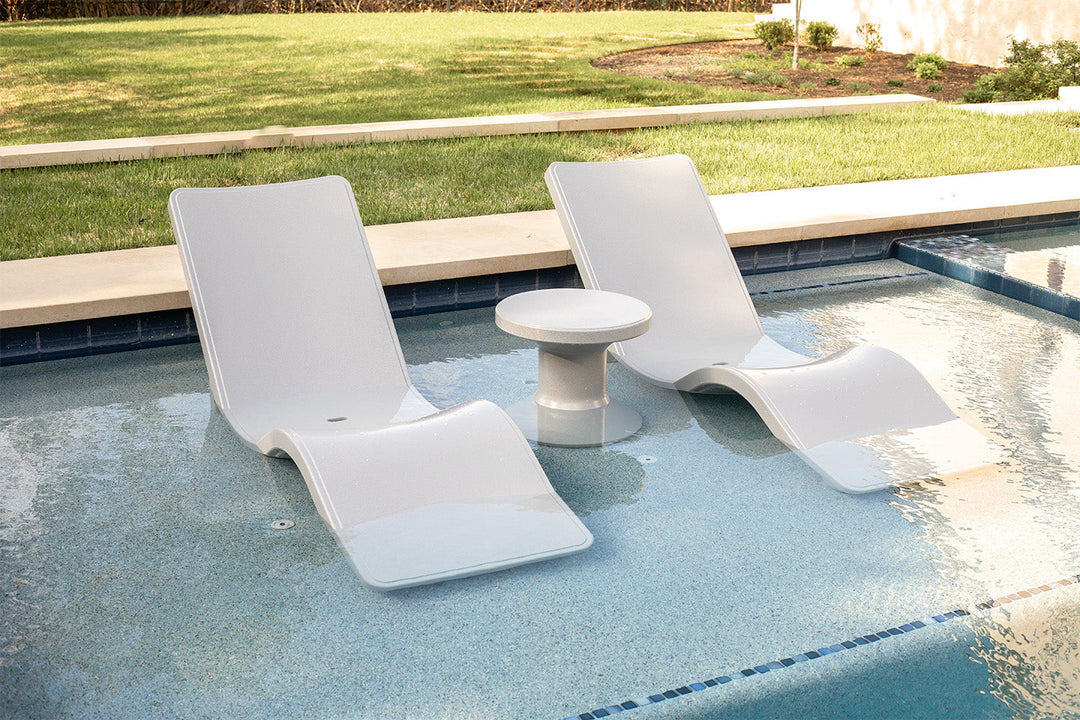 Line Chaise Lounge