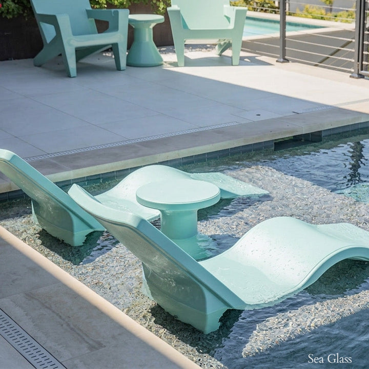 Line Chaise Lounge