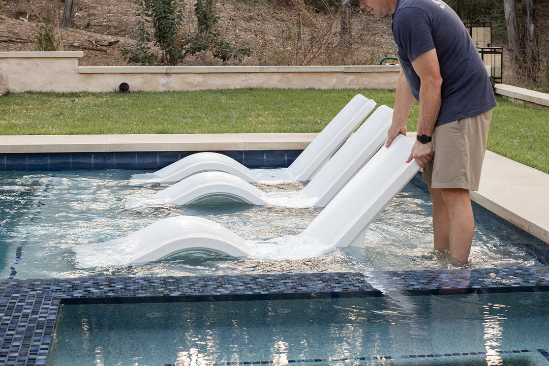 Line Chaise Lounge