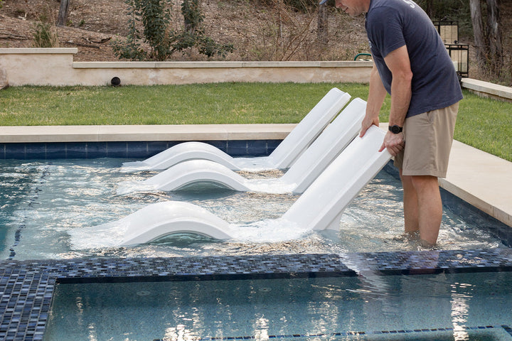 Line Chaise Lounge