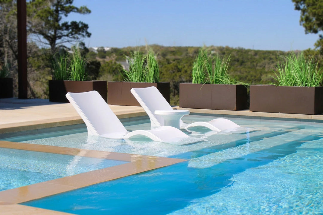 Line Chaise Lounge