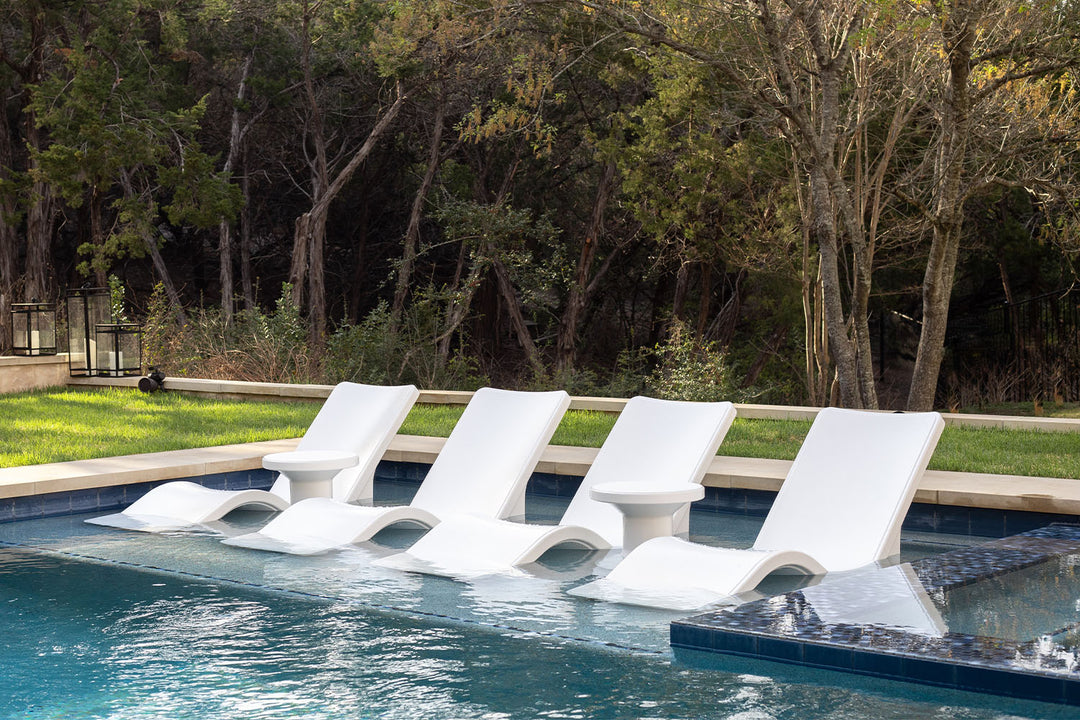 Line Chaise Lounge
