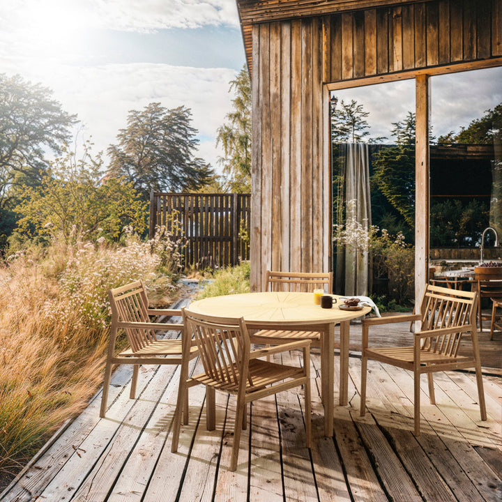 FDB Møbler M27 Sammen Round Garden Table, Solid Nature Oiled Teak