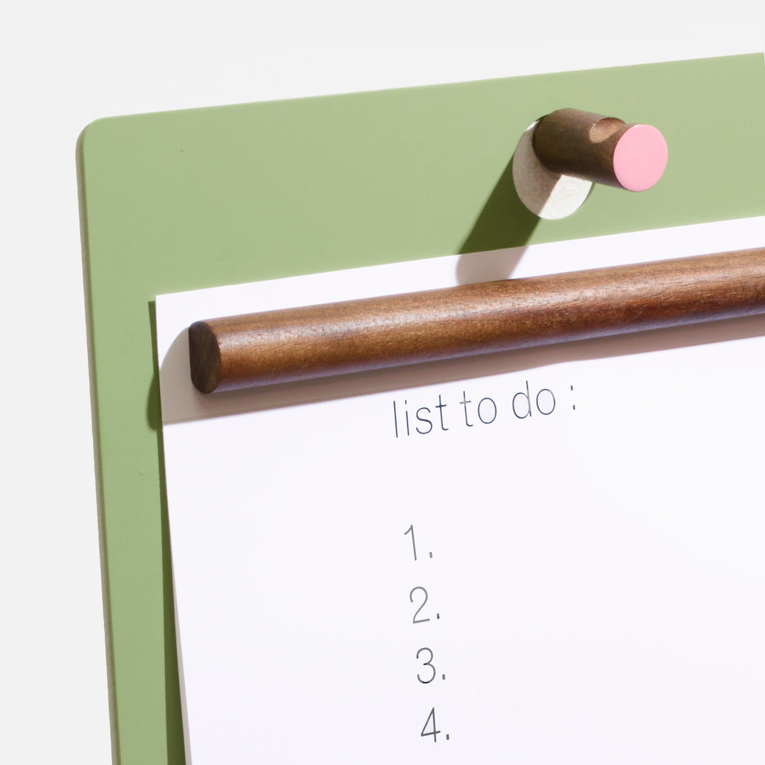 The Magnetic Clipboard - Green