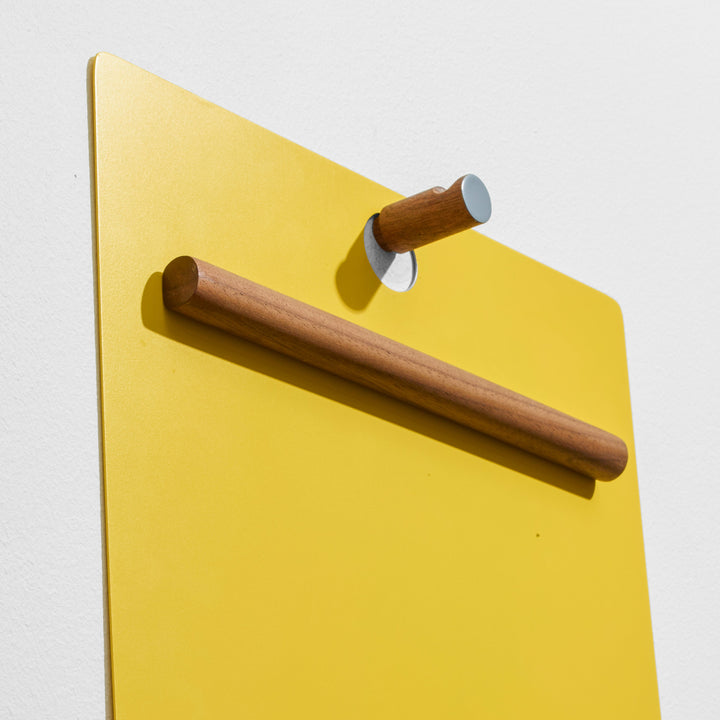The Magnetic Clipboard - Yellow