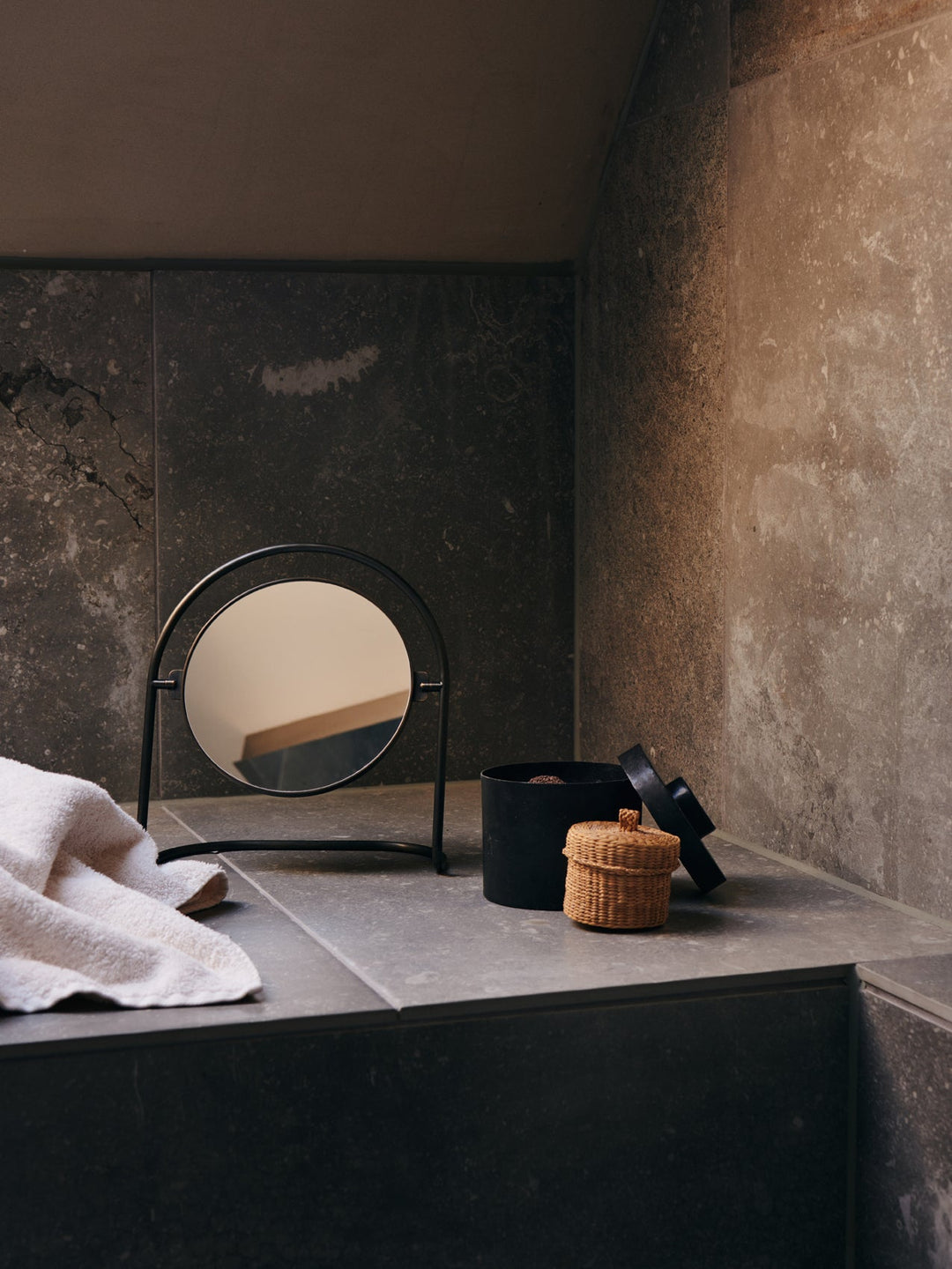 Nimbus Table Mirror by Audo Copenhagen - Bayte