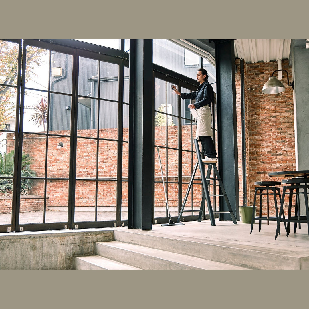Lucano Step Ladder 4-Step BLACK