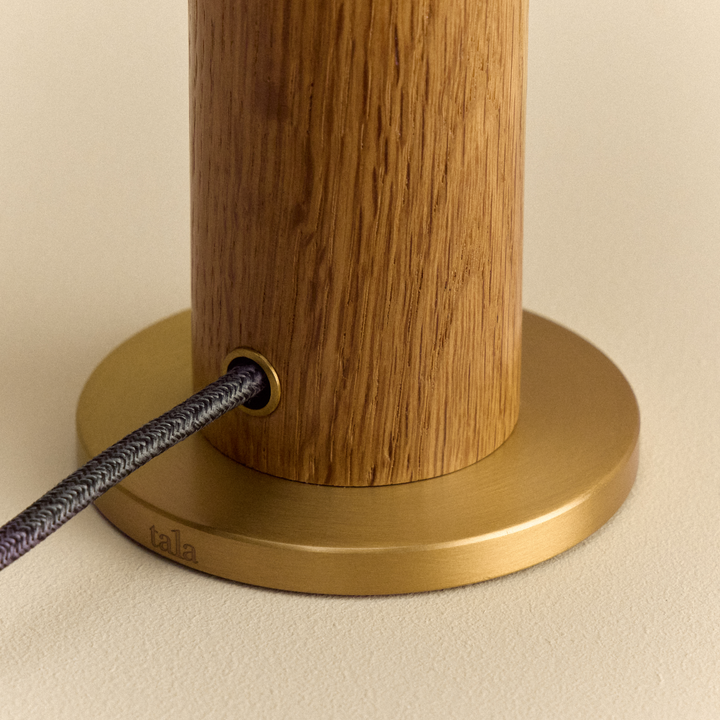 Knuckle Table Lamp in Oak + Voronoi I - Set of 2