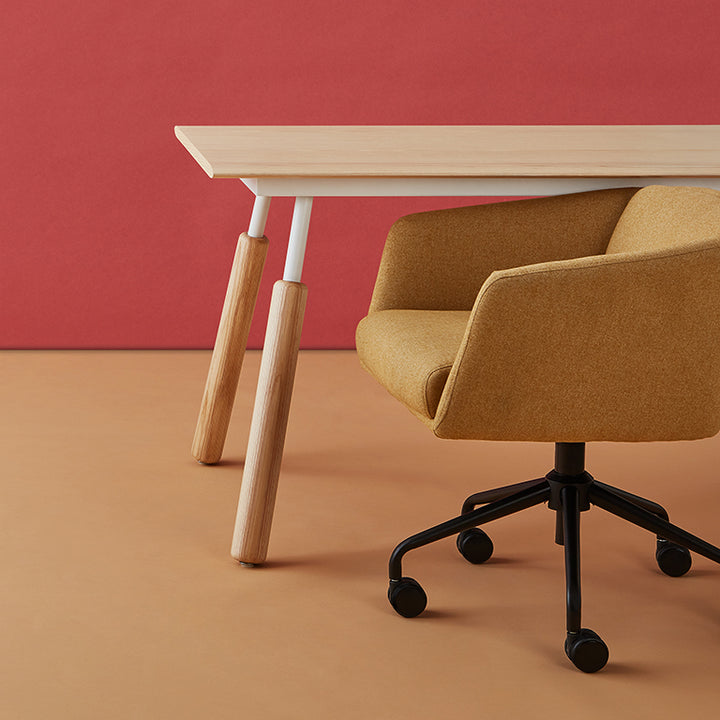 Radius Task Chair