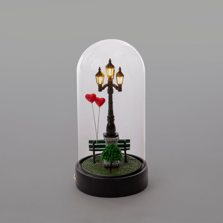 Seletti My Little Valentine, the Valentine scene lit warm on a gray backdrop