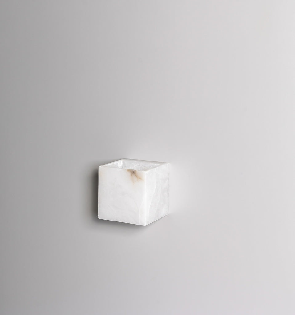 Vaster Wall Lamp