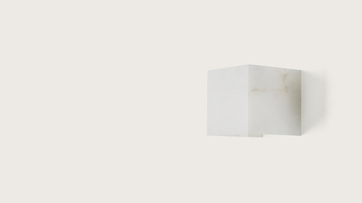 Vaster Wall Lamp