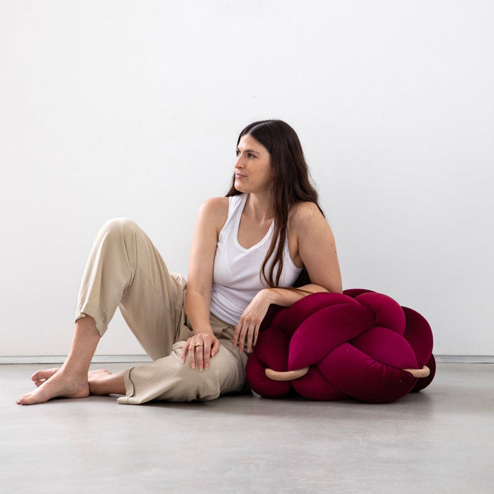 Knot Ottoman Burgundy Medium