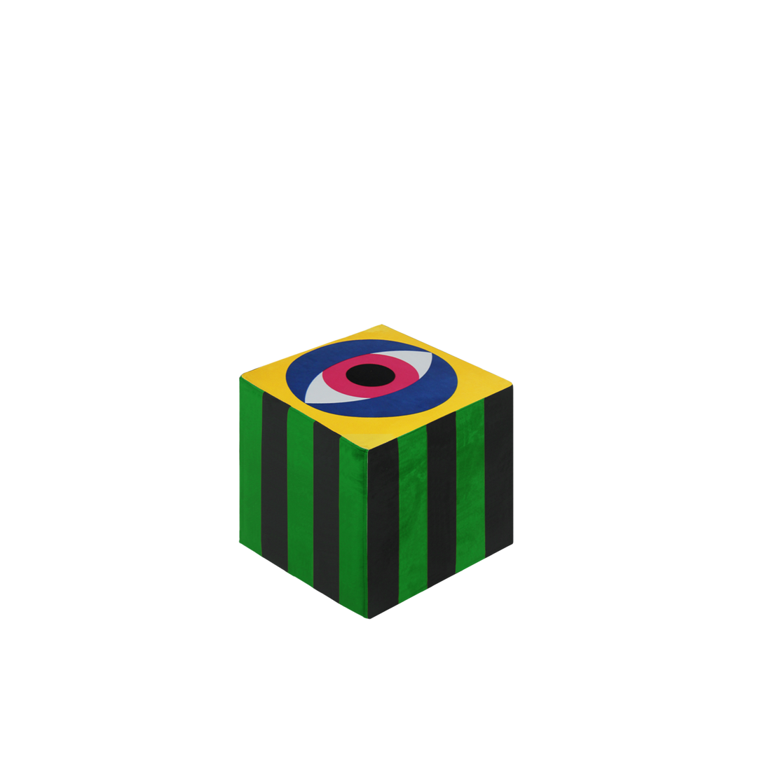 Eye Pouf