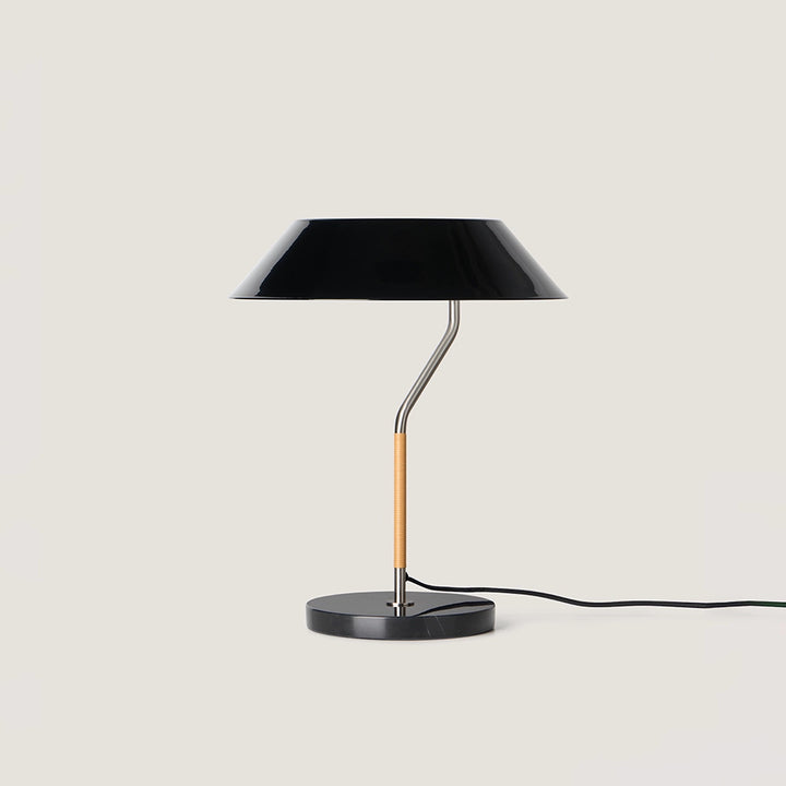 Aider Table Lamp in Chrome with shiny black shade, rattan-wrapped stem and black marble base, by Aromas del Campo